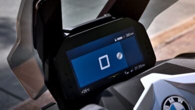 MDP bmw c 400 x pantalla BMW C 400 X: El Maxiscooter que Revoluciona la Movilidad Urbana en Argentina
