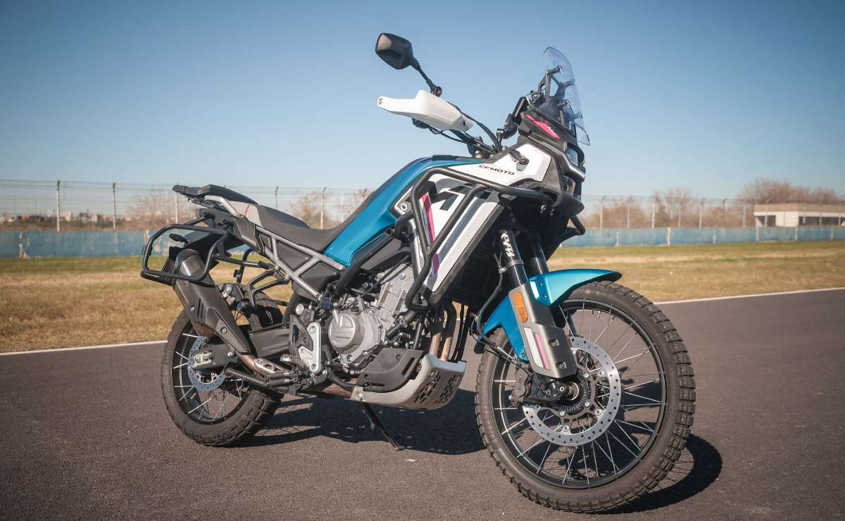 MDP cfmoto 450mt guia de compras lateral CFMoto 450MT: La Aventurera que Revoluciona el Segmento de Motos Trail