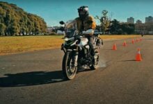 MDP frenar en moto concejos Domina el Arte de Frenar en Moto: Consejos Clave para una Conducción Segura