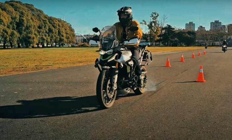 Domina el Arte de Frenar en Moto: Consejos Clave para una Conducción Segura MDP frenar en moto concejos Domina el Arte de Frenar en Moto: Consejos Clave para una Conducción Segura