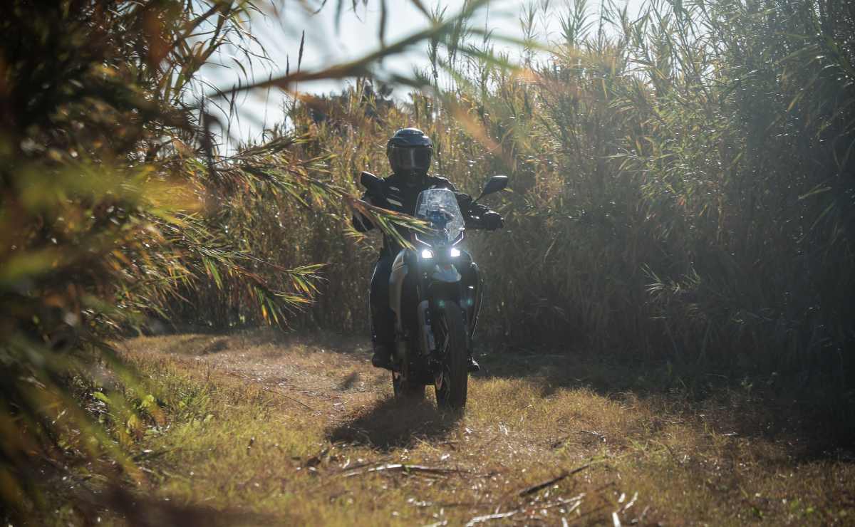 MDP guia de compras moto morini alltrhike 450 2 La Comparativa Definitiva: Cinco Motos Trail Medias que Revolucionan el Escenario Local