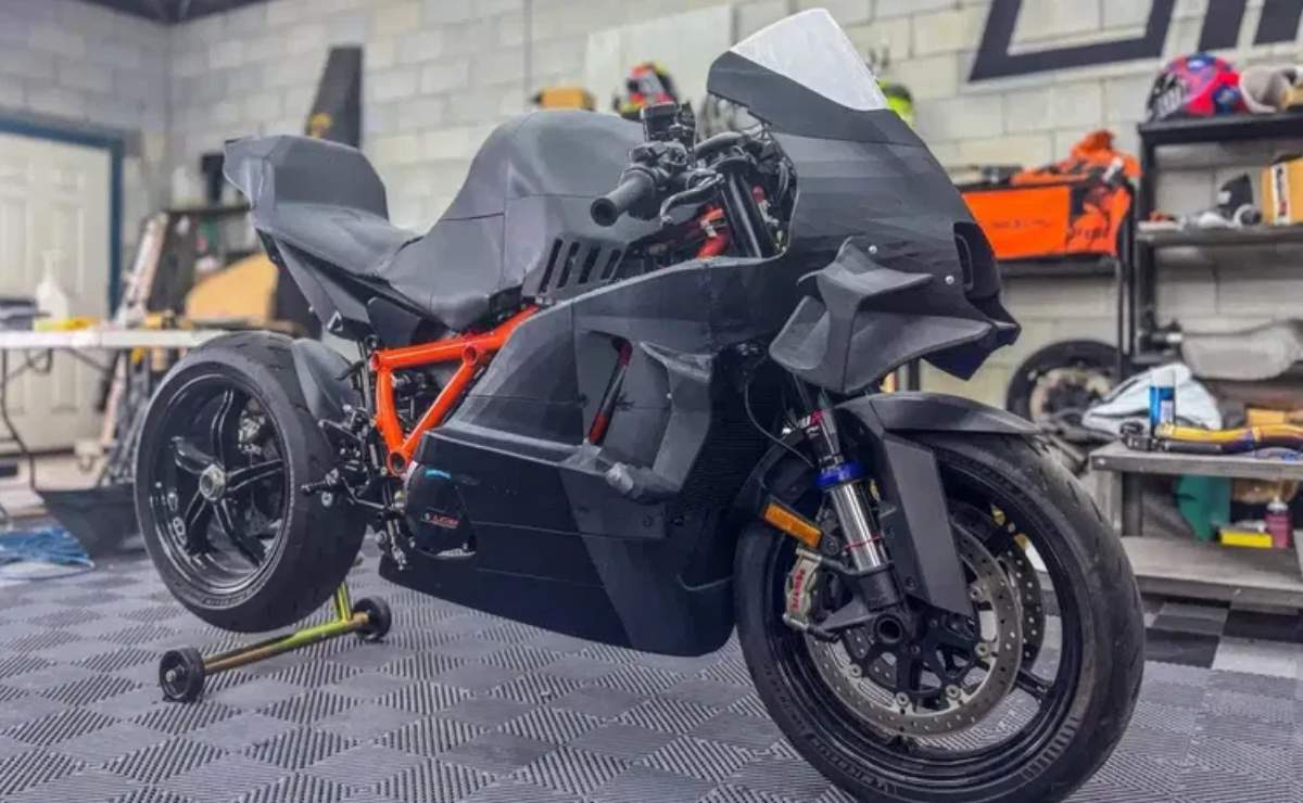 MDP ktm rc1390r ¿Un MotoGP en la Calle? Así es la Impresionante KTM RC1390R de Jonathon Bello