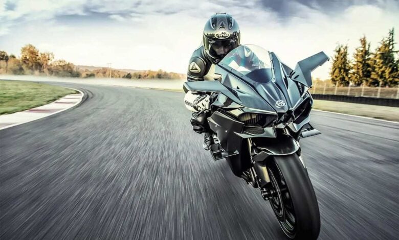 Motos Exóticas 2025: El Encanto Italiano que Conquista el Mercado MDP moto kawasaki ninja h2r Motos Exóticas 2025: El Encanto Italiano que Conquista el Mercado