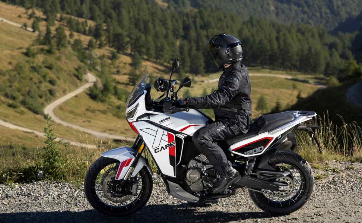MDP moto morini x cape 1200 3 Moto Morini X-Cape 1200: ¿La nueva joya del mercado de motocicletas?