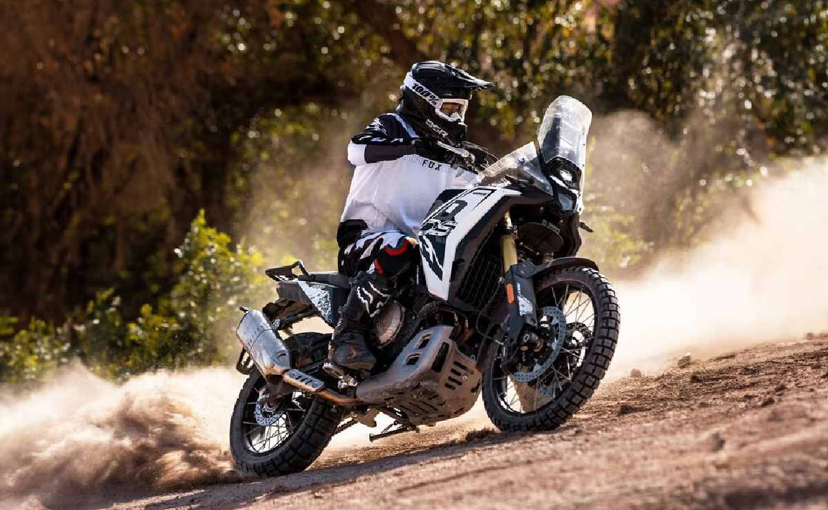 MDP moto trail voge ds 800 rally accion 2 La Voge DS800 Rally irrumpe en el mercado local: la nueva apuesta en motos trail de alta cilindrada