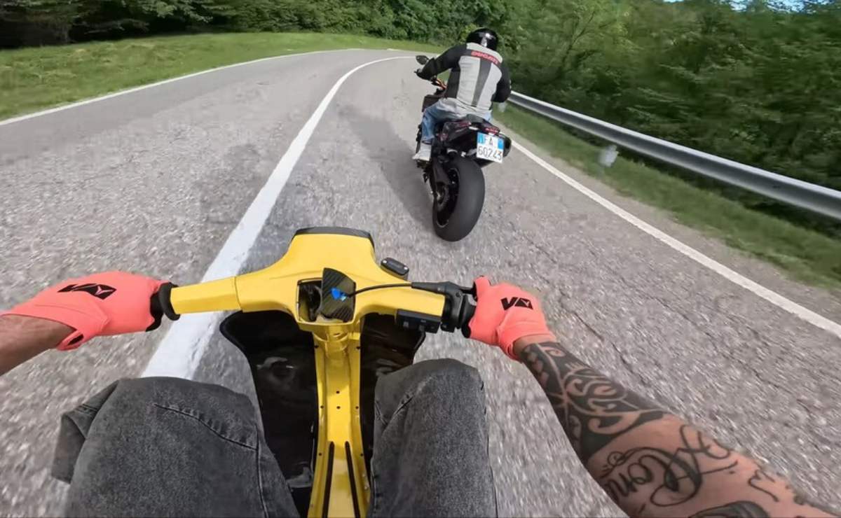 MDP moto vespa carbonio 154 cc 3 La Vespa 50: Pequeña en tamaño, grande en innovación y estilo
