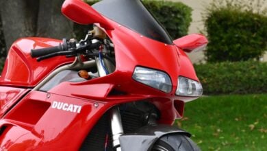 MDP motos deportivas ducati 916 Reviviendo la Edad de Oro del Mundial de Superbikes: Motos Icónicas de los 90 y 2000 Disponibles Hoy