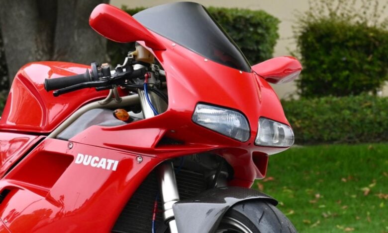 MDP motos deportivas ducati 916 Reviviendo la Edad de Oro del Mundial de Superbikes: Motos Icónicas de los 90 y 2000 Disponibles Hoy