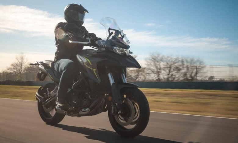 ¿Es la QJMotor SRT 550 la Mejor Opción para Aventureros del Asfalto? MDP qjmotor srt 550 guia de compra 1 ¿Es la QJMotor SRT 550 la Mejor Opción para Aventureros del Asfalto?