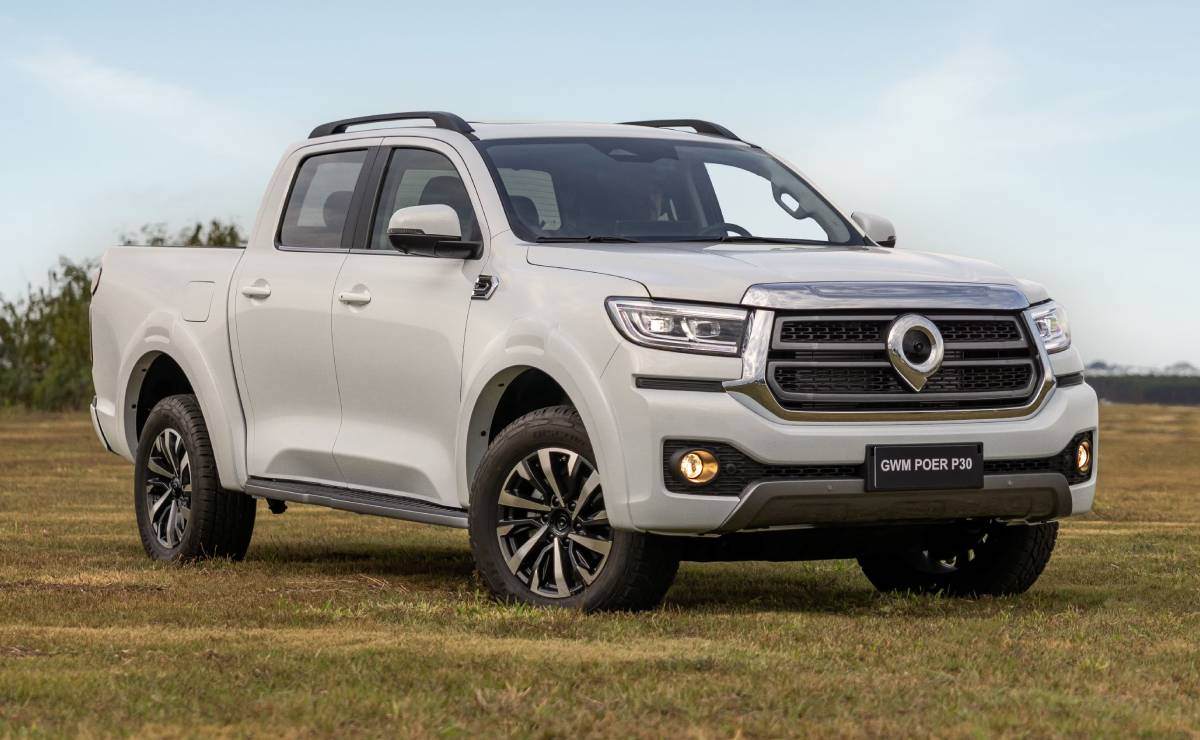 MDP toyotoa hilux srx vs gwm poer p30 La GWM Poer P30 desafía el trono de la Toyota Hilux: ¿Será la nueva favorita del mercado?