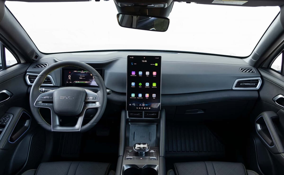 BYD ATTO 2 DM-i: El SUV híbrido que redefine la movilidad sostenible MDP BYD ATTO 2 DM i interior BYD ATTO 2 DM-i: El SUV híbrido que redefine la movilidad sostenible