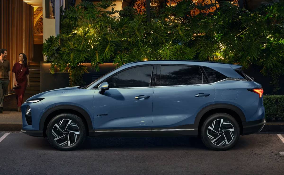 MDP Chevrolet Captiva PHEV perfil 1 ¿Está lista para revolucionar el mercado? Chevrolet Captiva PHEV llega a Argentina