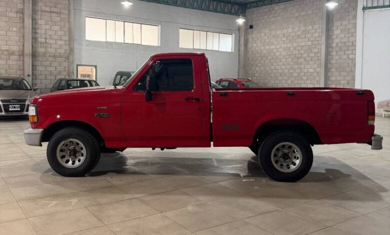 Descubre la Ford F-100 1997: Una Joya Clásica que Renace en el Mercado MDP Ford F100 1997 perfil Descubre la Ford F-100 1997: Una Joya Clásica que Renace en el Mercado