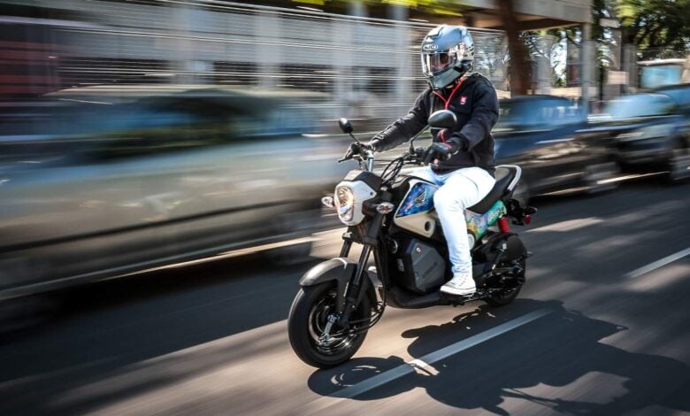 Honda Navi: La Fusión Perfecta entre Moto y Scooter que Revoluciona el Mercado Argentino MDP Honda Navi accion ciudad Honda Navi: La Fusión Perfecta entre Moto y Scooter que Revoluciona el Mercado Argentino