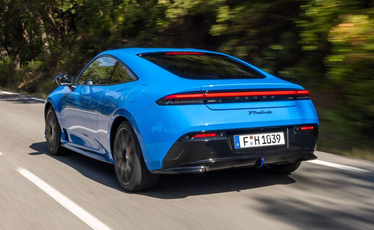 Honda Prelude 2026: Un Clásico Renace en el Futuro del Automóvil MDP Honda Prelude 2026 accion trasera Honda Prelude 2026: Un Clásico Renace en el Futuro del Automóvil