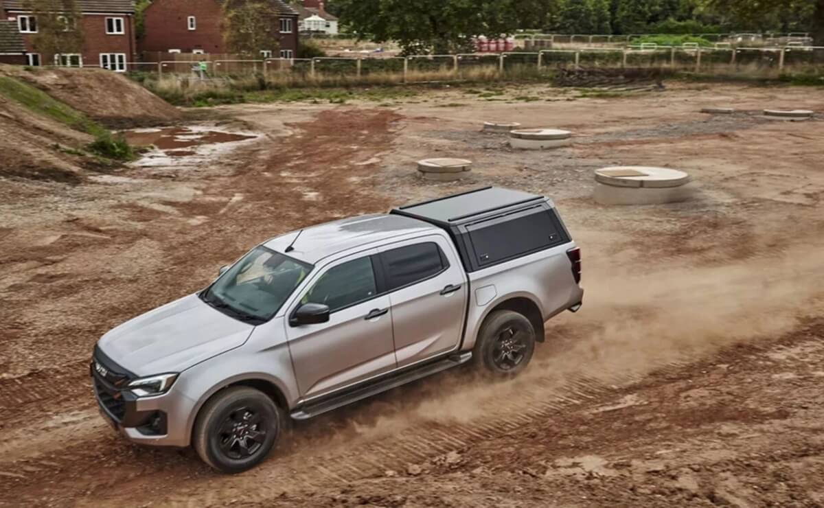 Isuzu D-Max V-Cross Commercial 2026: ¿El nuevo referente entre las pick-ups profesionales? MDP Isuzu D Max V Cross perfil Isuzu D-Max V-Cross Commercial 2026: ¿El nuevo referente entre las pick-ups profesionales?