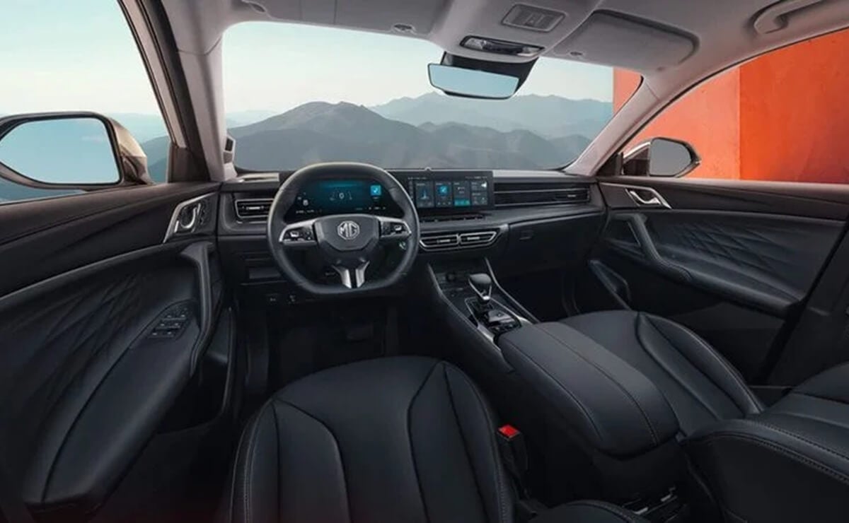 MDP MG HS Hybrid interior MG HS Hybrid+: La Revolución Británica con Corazón Chino
