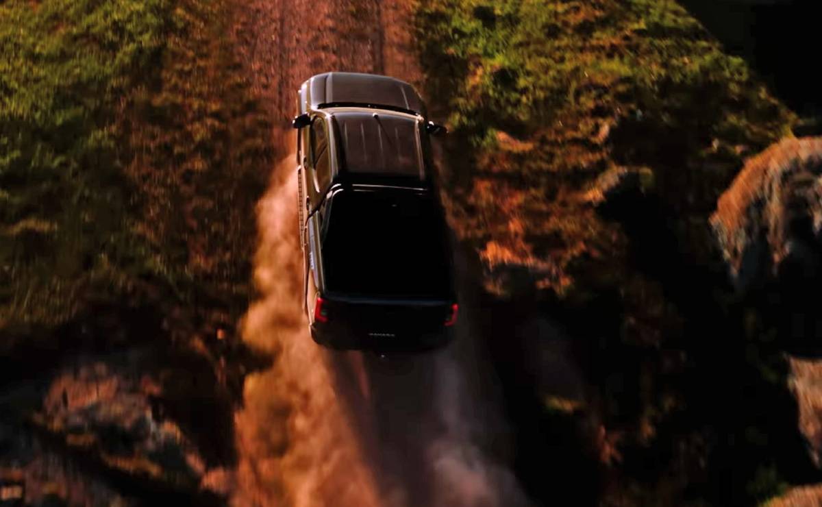 MDP Nueva Nissan Navara teaser 1 La Nueva Era de la Nissan Navara: Innovación sobre Ruedas