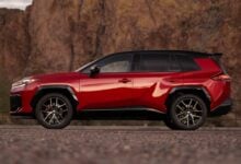 MDP Nueva Toyota RAV 4 GR Sport perfil ¿Está la Nueva Toyota RAV4 Lista para Reinventar el Segmento de los SUV?