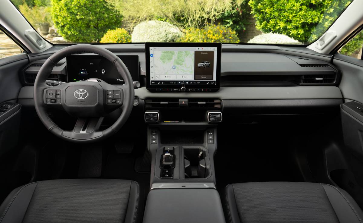 MDP Nueva Toyota RAV 4 interior ¿Está la Nueva Toyota RAV4 Lista para Reinventar el Segmento de los SUV?