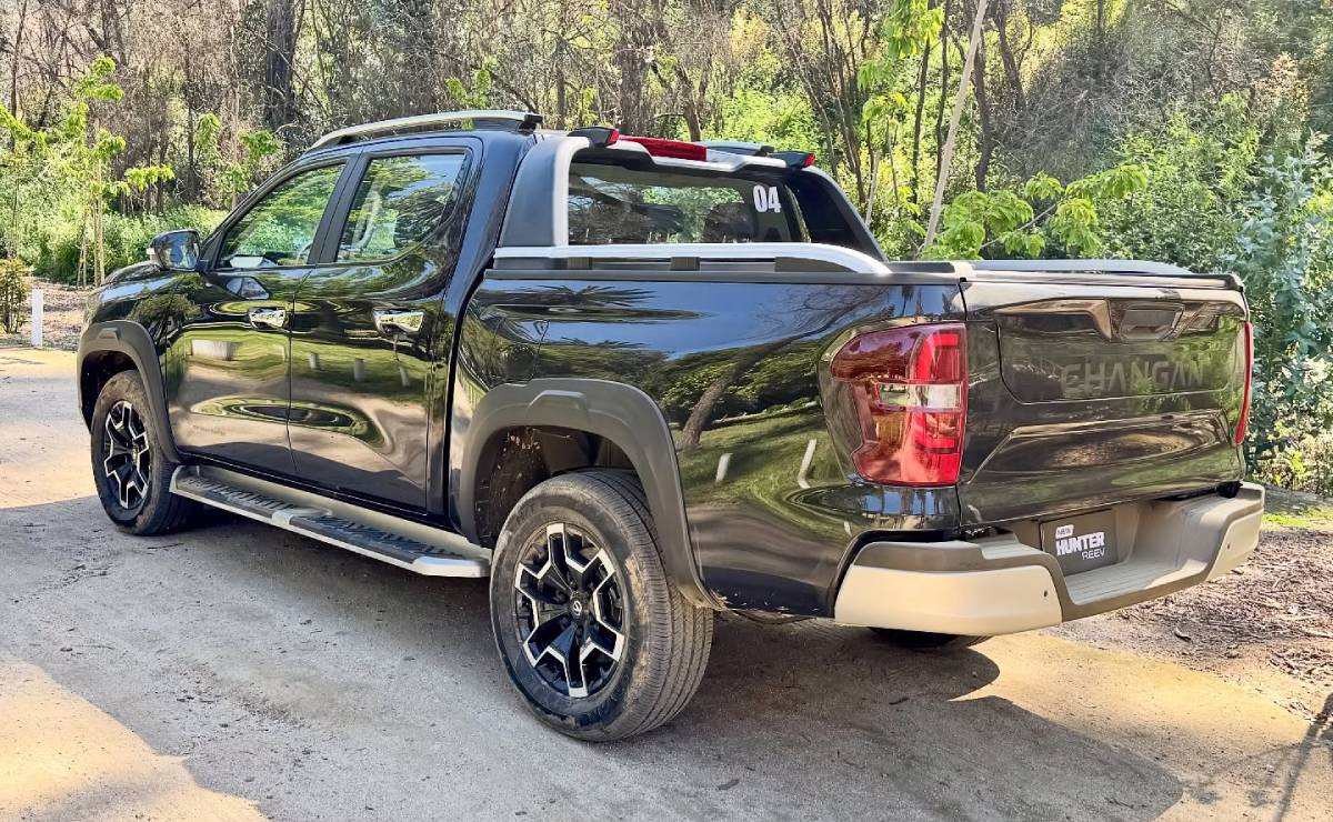 MDP Pick up Changan Hunteer REEV trasera Llega a Chile la Primera Pick-Up Híbrida de Rango Extendido: Changan Hunteer REEV Revoluciona el Mercado