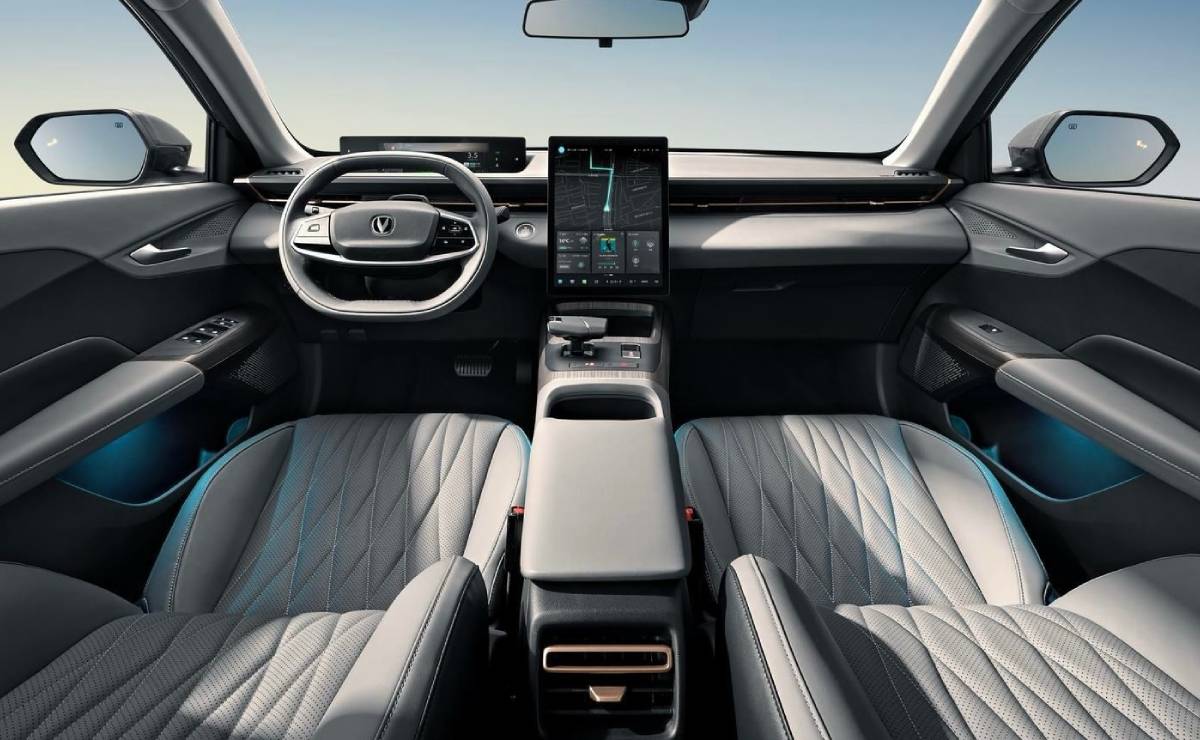 ¿El Futuro del Automovilismo en México? Descubre el Changan Eado Plus iDD MDP Sedan Changan Eado Plus iDD interior ¿El Futuro del Automovilismo en México? Descubre el Changan Eado Plus iDD