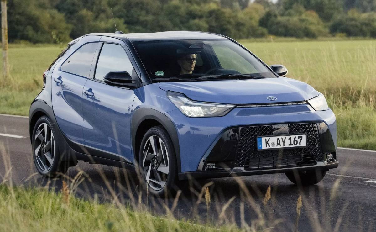 MDP Toyota Aygo X High frente Toyota Aygo X: El Nuevo Icono Híbrido del Segmento Urbano