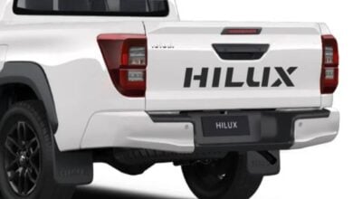 MDP Toyota Hilux 2026 teaser La Esperada Renovación de la Toyota Hilux: ¿Qué Traerá de Nuevo el Icono de las Pick-Ups?