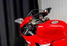 MDP ducati desmosedici d16rr 2008 La Ducati Desmosedici D16 RR 2008: Una Joya de MotoGP en las Calles