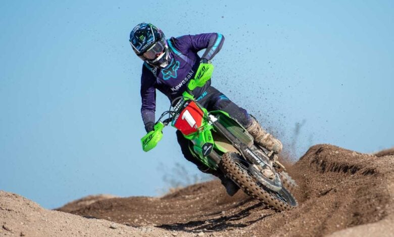 MDP kawasaki mxon Kawasaki y Grupo Corven: El Gran Respaldo a los Hermanos Poli en el Mundo del Motocross