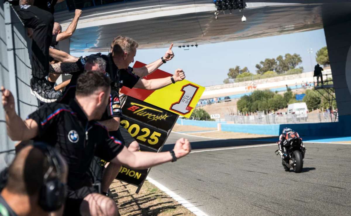 MDP toprak razgatlioglu campeon wsbk 2025 3 1 Toprak Razgatlioglu: El Tricampeón que Redefine el Superbike con BMW