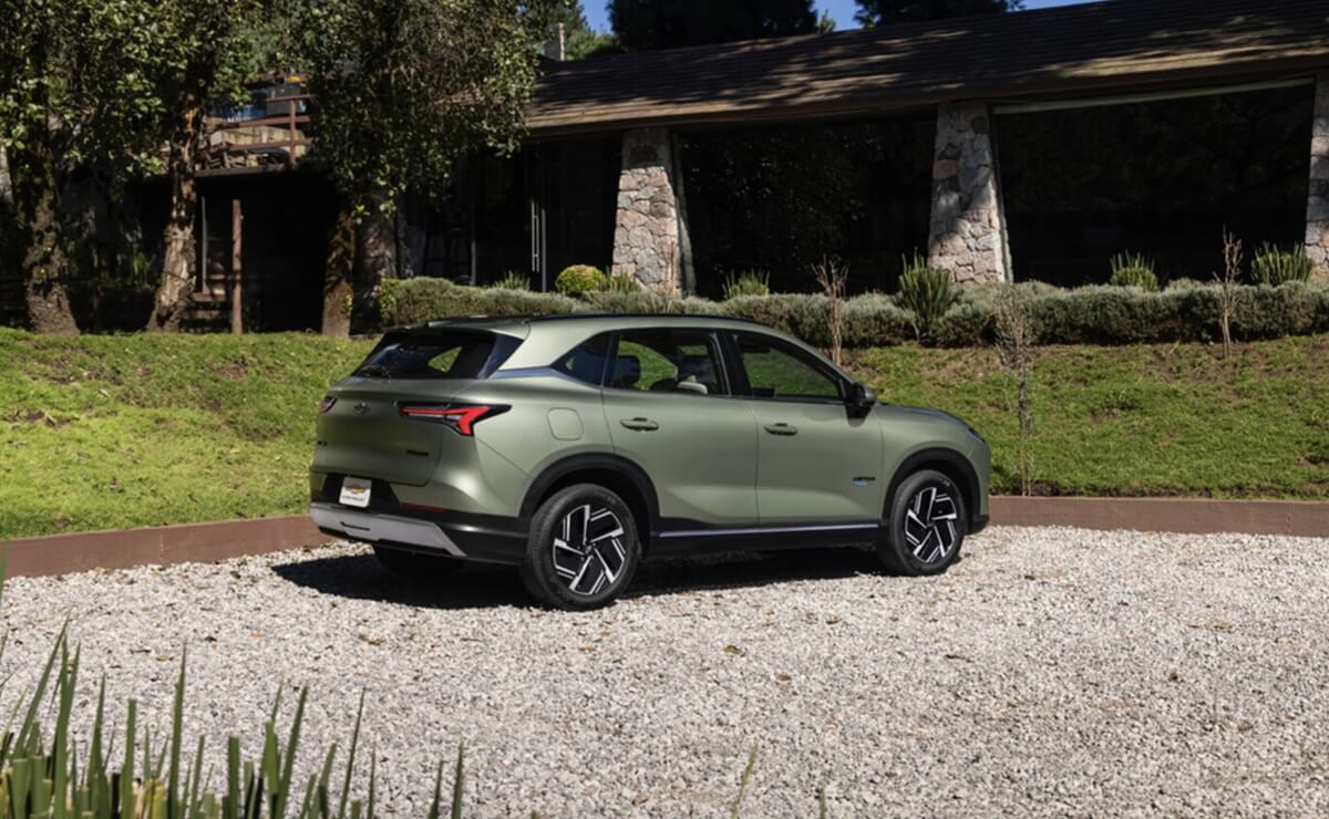 MDP Chevrolet Captiva PHEV perfil Chevrolet Captiva PHEV 2026: El SUV Híbrido Enchufable que Revoluciona el Mercado