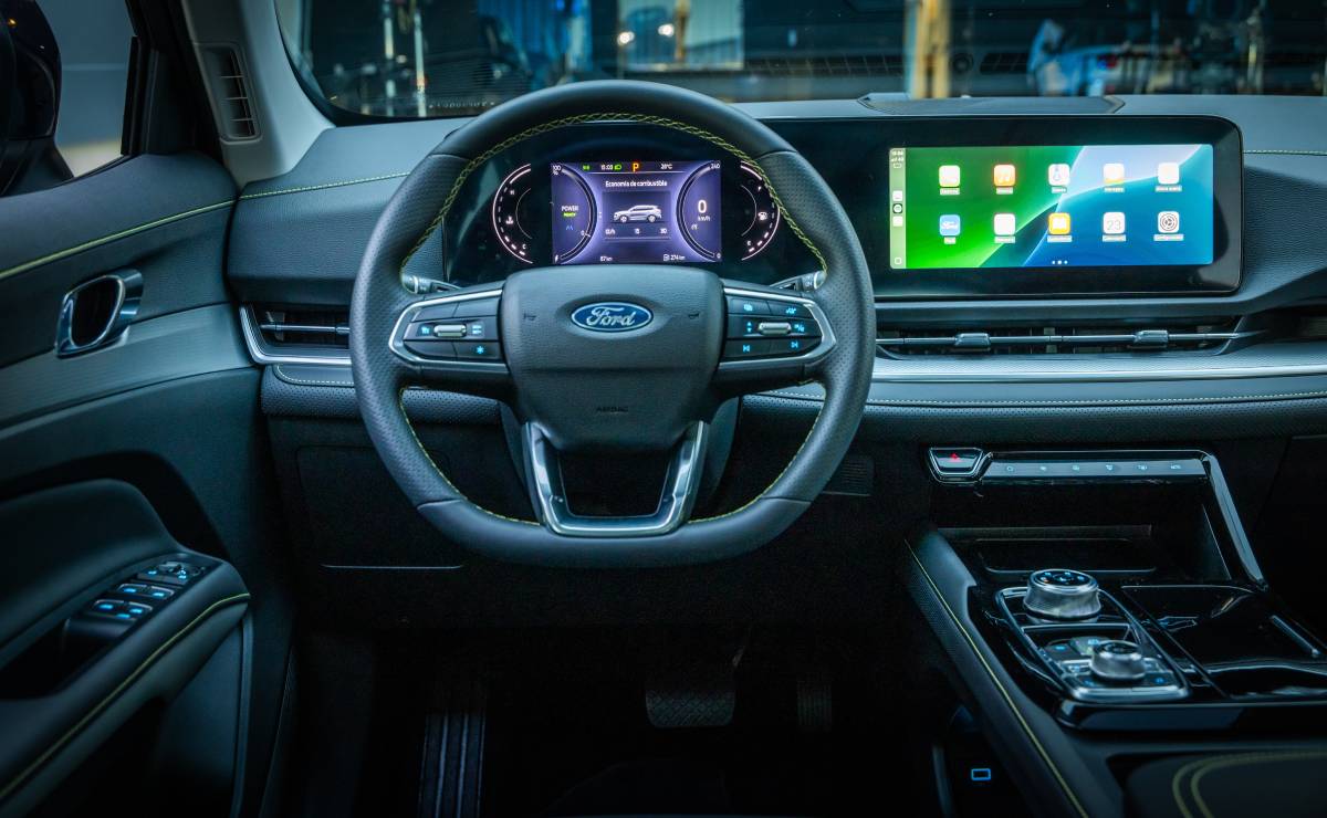 ¿La Ford Territory híbrida redefinirá el segmento de SUV en Argentina? MDP Ford Territory Hibrida lanzamiento interior ¿La Ford Territory híbrida redefinirá el segmento de SUV en Argentina?