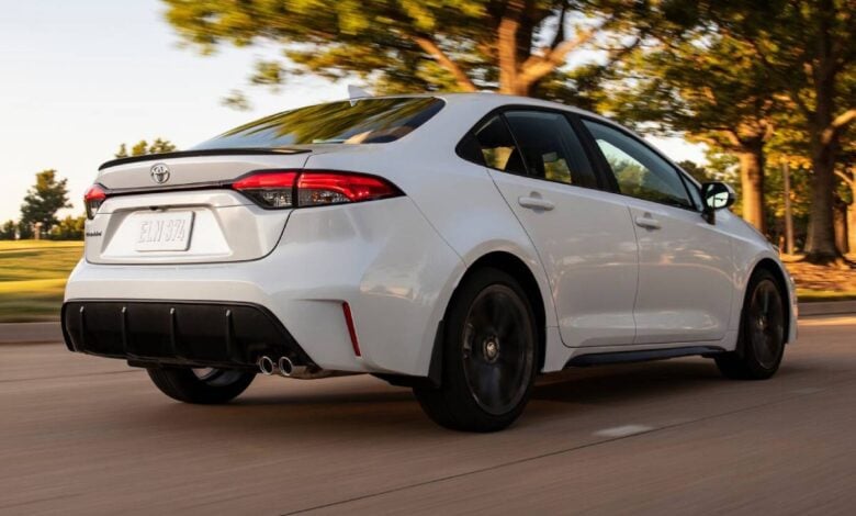 Toyota Corolla 2026: Renovación Sutil para Seguir Conquistando el Mercado Mexicano MDP Toyota Corolla 2026 trasera Toyota Corolla 2026: Renovación Sutil para Seguir Conquistando el Mercado Mexicano