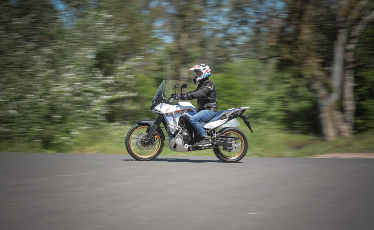 MDP honda transalp 750 prueba 2 Honda Transalp 750: La Trail Más Esperada del Año