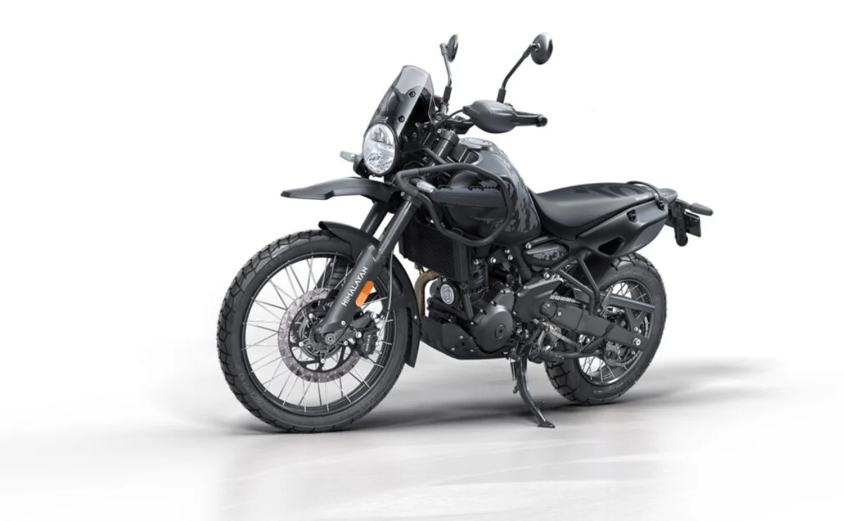 Royal Enfield Revoluciona el EICMA 2025: Descubre la Bullet 650 y la Classic 650 Edición Especial MDP royal enfield himalayan mana black 1 Royal Enfield Revoluciona el EICMA 2025: Descubre la Bullet 650 y la Classic 650 Edición Especial