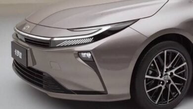 MDP FAW Toyota Corolla sedan teaser Toyota Corolla 2025: La renovación que podría redefinir el mercado de sedanes medianos