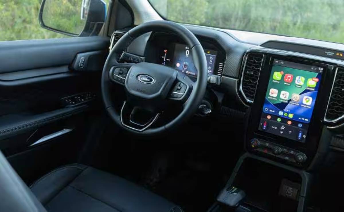 MDP Ford Ranger XLT V6 lanzamiento interior Ford Ranger 2023: La Nueva Generación que Revoluciona el Mercado Argentino
