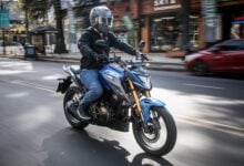 MDP Honda CB300F Twister andando Honda CB 300F Twister: Un Nuevo Capítulo en el Segmento Naked de Argentina