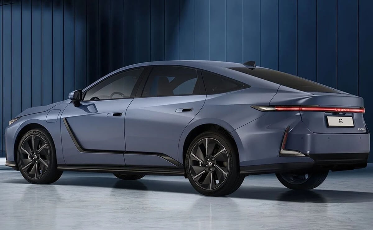 El Lexus ES 2026: ¿El Nuevo Rey de los Sedanes de Lujo? MDP Lexus ES 2026 perfil El Lexus ES 2026: ¿El Nuevo Rey de los Sedanes de Lujo?