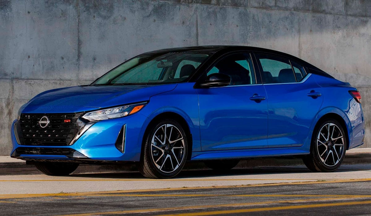 MDP Nissan Sentra 2024 frente Nuevo Nissan Sentra 2026: Innovación y Reducción de Precio llegan a México