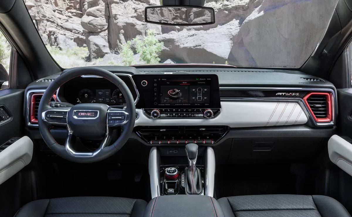 GMC Canyon AT4X: ¿El Rival que la Ford Ranger Raptor No Esperaba? MDP Pick up GMC Canyon AT4X 2026 interior GMC Canyon AT4X: ¿El Rival que la Ford Ranger Raptor No Esperaba?