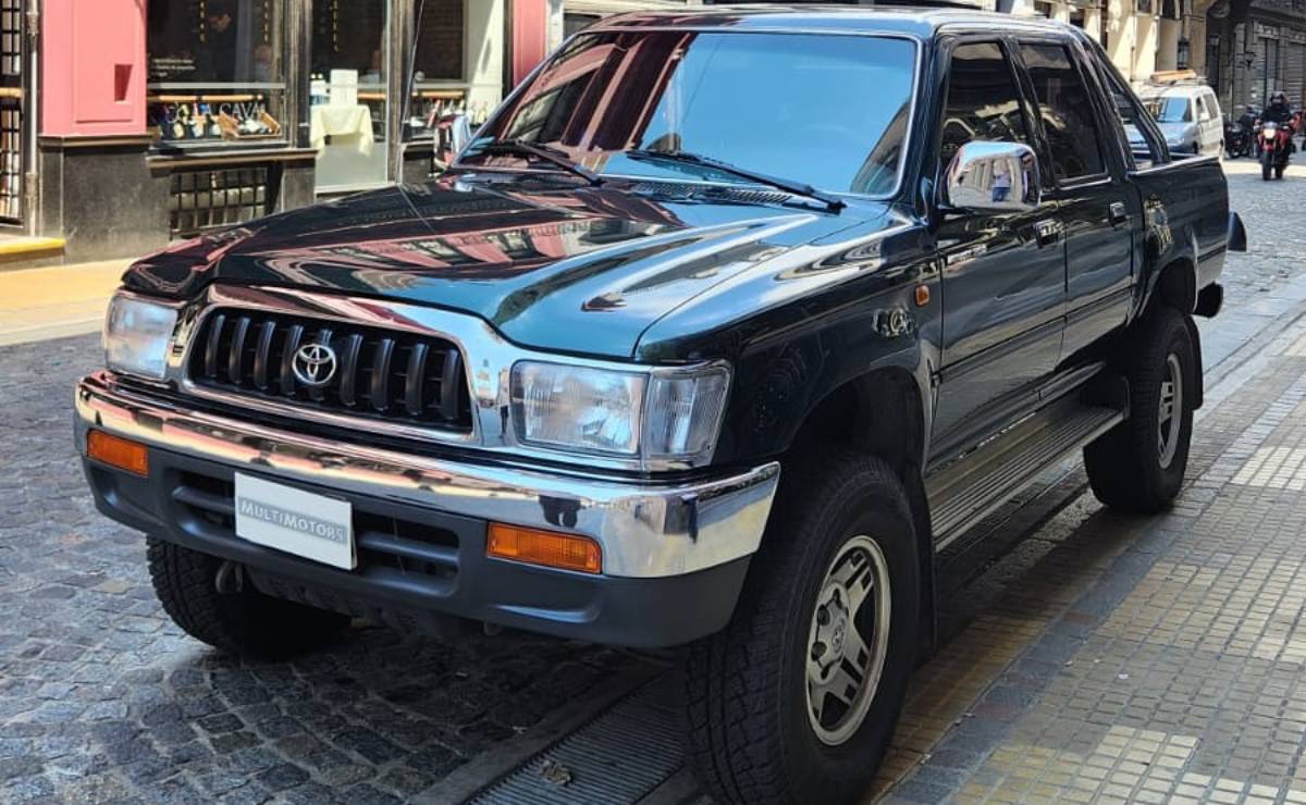 MDP Toyota Hilux 2001 frente 1 4 ¿Por qué una Toyota Hilux 2001 Casi Cuesta lo Mismo que un Modelo Cero Kilómetro?