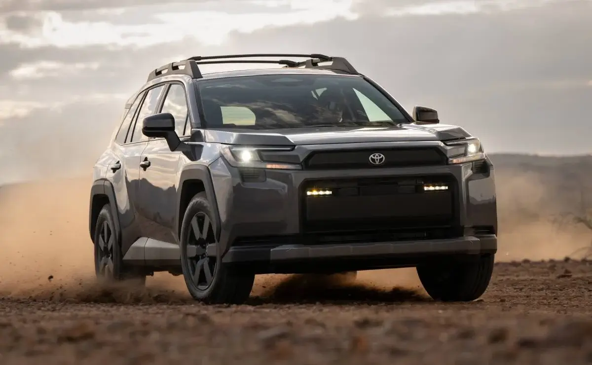 MDP Una Toyota RAV4 Toyota RAV4: Dos Nuevas Versiones Exclusivas que Revolucionan el Mercado
