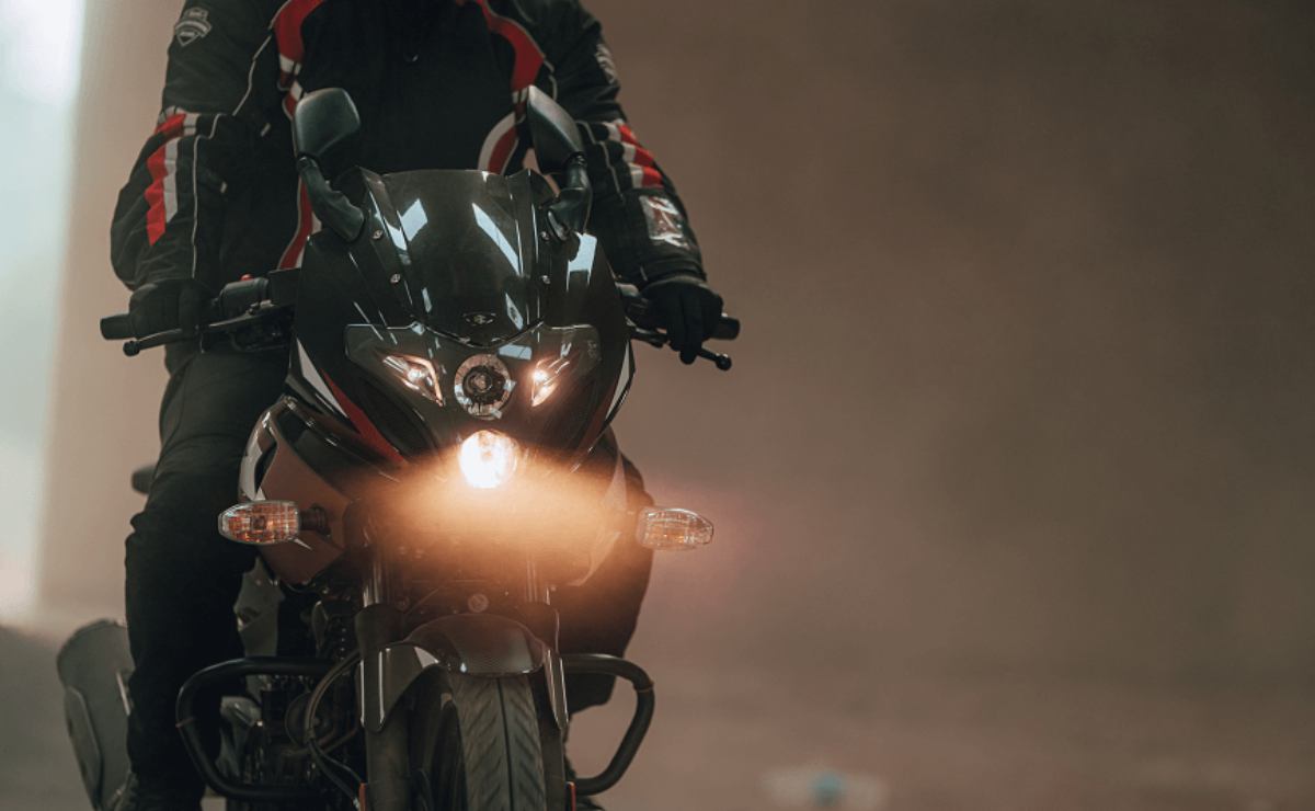¿La Pulsar 220F 2026 de Bajaj revolucionará el mercado asiático?
