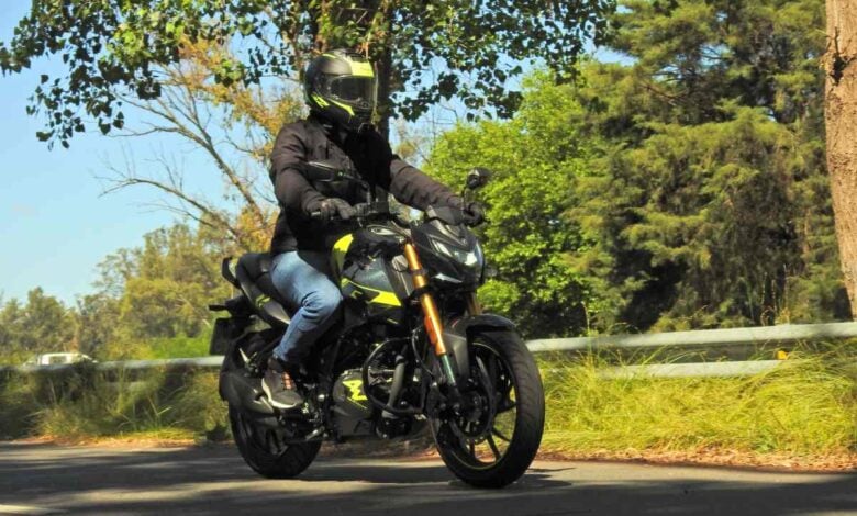 ¿Sigue siendo una de las motos deportivas más esperadas del mercado? MDP hero hunk 160r v4 test ride 3 ¿Sigue siendo una de las motos deportivas más esperadas del mercado?