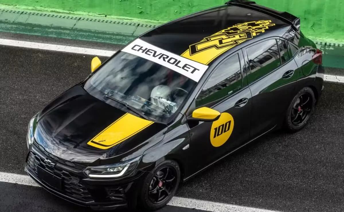 Chevrolet Onix Track Day: La impresionante transformación del hatchback en su centenario MDP Chevrolet Onix Track Day perfil Chevrolet Onix Track Day: La impresionante transformación del hatchback en su centenario