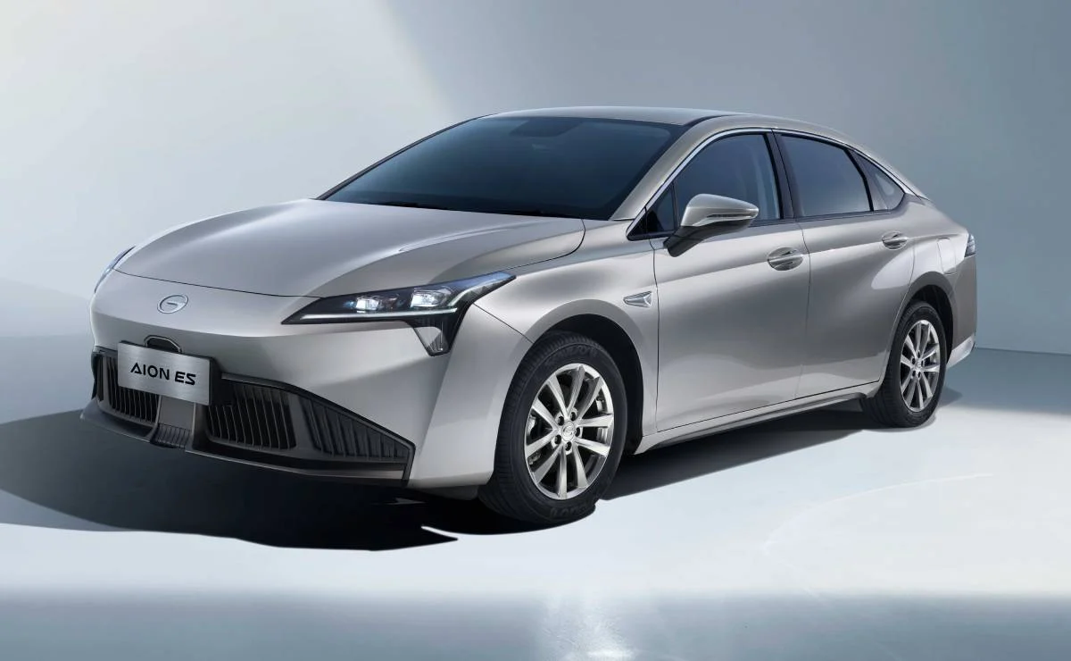 GAC Aion ES: El sedán eléctrico que revoluciona el mercado argentino MDP GAC AION ES frente GAC Aion ES: El sedán eléctrico que revoluciona el mercado argentino