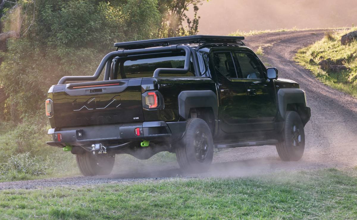 Kia Tasman: La Nueva Competidora en el Segmento de Pick Ups Medianas en Argentina MDP Kia Tasman accion Kia Tasman: La Nueva Competidora en el Segmento de Pick Ups Medianas en Argentina