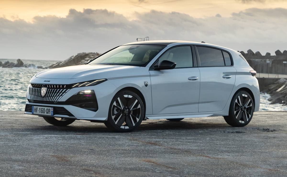MDP Peugeot 308 GT Hybrid frente ¿Está listo el mercado para el nuevo Peugeot 308? Descubre todo lo que trae este esperado modelo